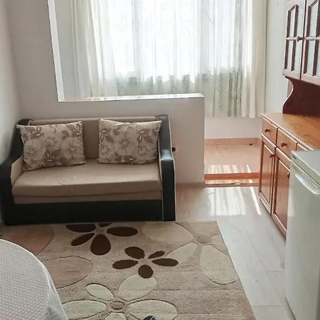 Privatunterkunft Two-Room Apartment In The Center *